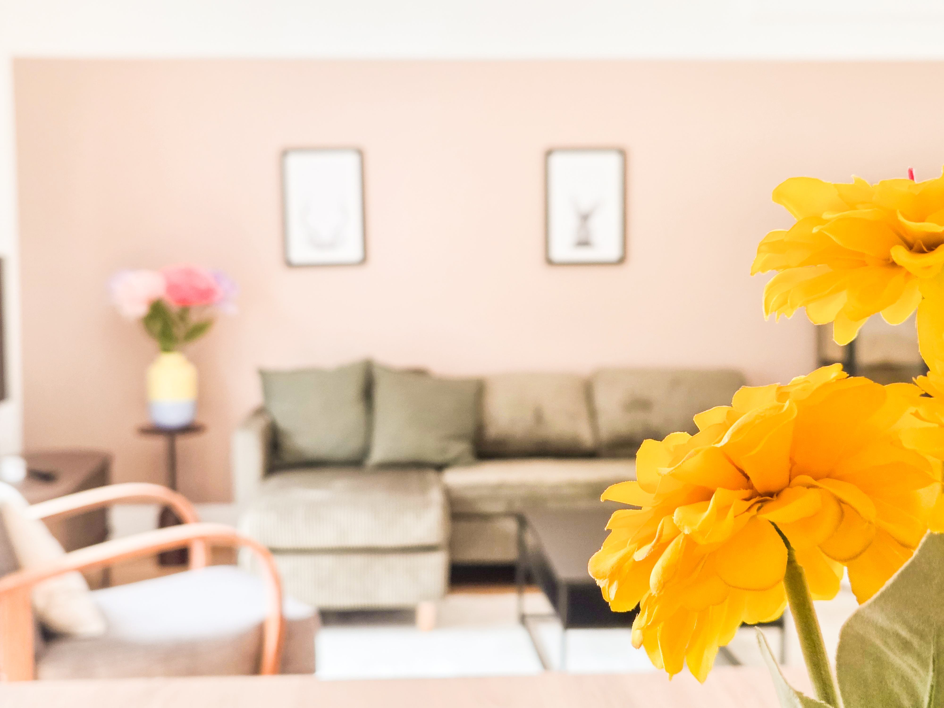 Modernes Wohnzimmer Airbnb Wien